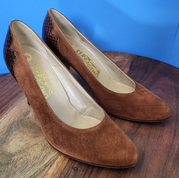 Salvatore Ferragamo Pumps Suede with Snake/Scale Heel Caramel/Brown Women's 8.5 - Picture 1 of 13